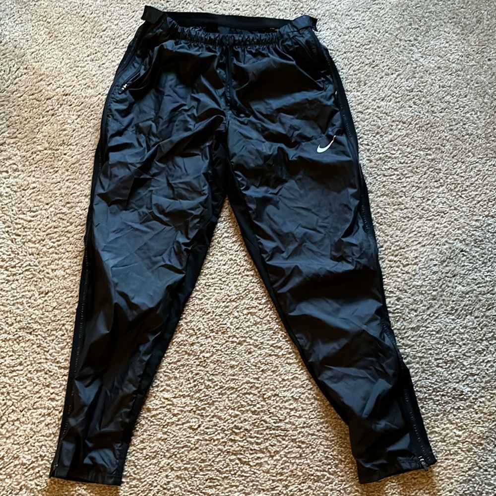 Nike shield men’s medium windbreaker/zip pants